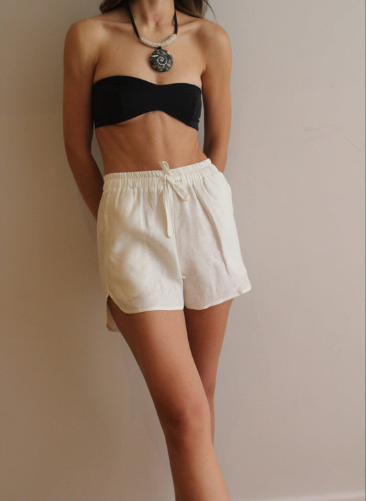 AGUA WHITE SHORT